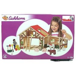 Dřevěný statek s příslušenstvím ***